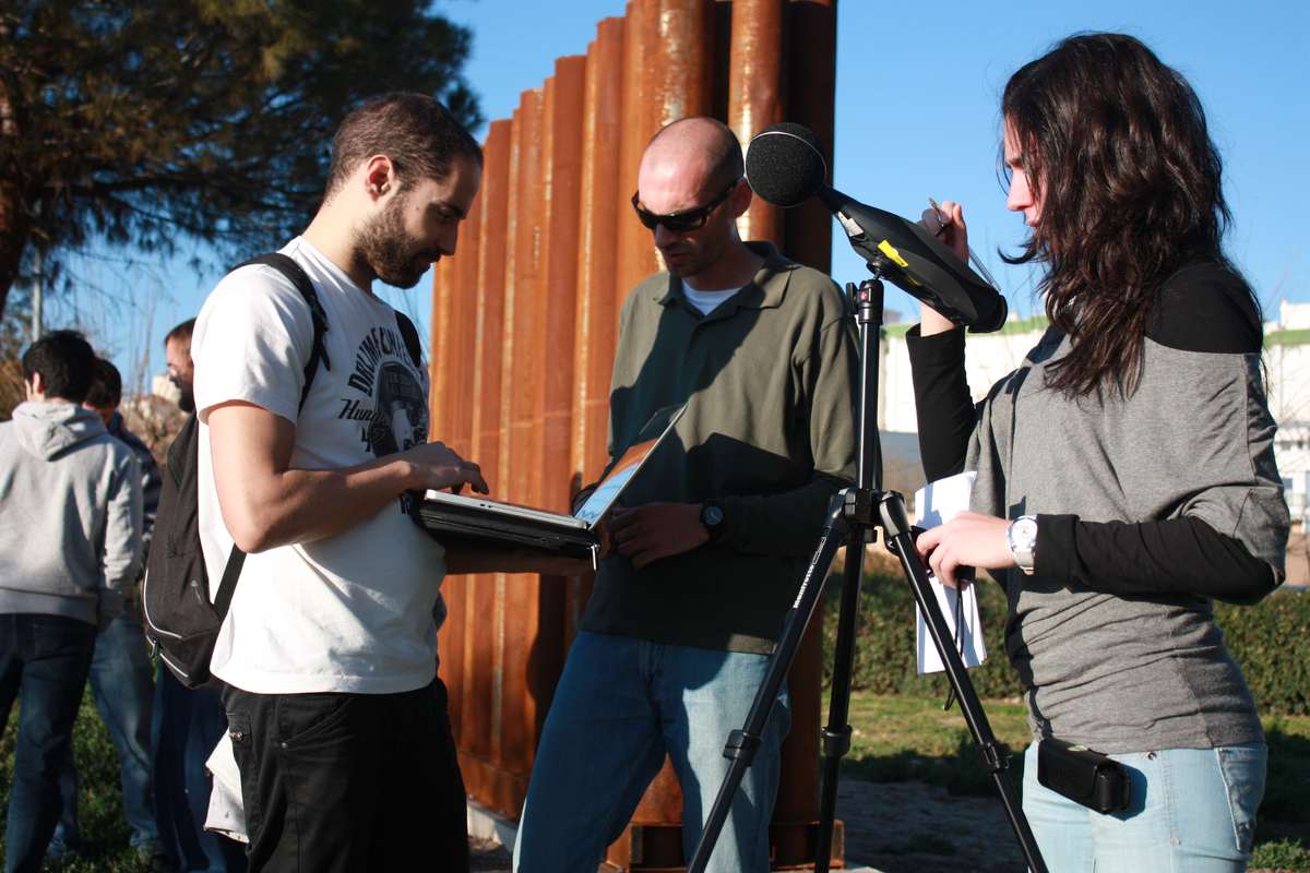 Pratical work sessions: performance of sonic crystal noise barrier